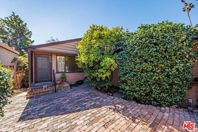931 Wellesley Avenue, Los Angeles, CA 90049 — photo 4 of 38