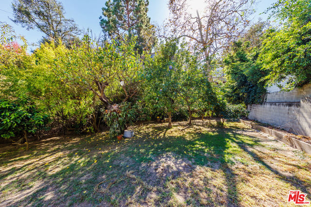 931 Wellesley Avenue, Los Angeles, CA 90049 — photo 7 of 38