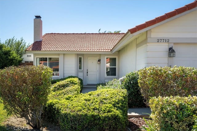 27712 Wakefield Rd., Castaic, CA 91384 — photo 3 of 31