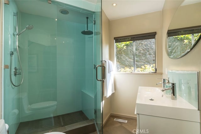 2770 Mira Vista Drive, Glendale, CA 91208 — photo 31 of 44