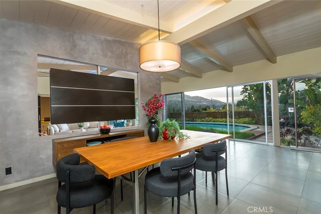 2770 Mira Vista Drive, Glendale, CA 91208 — photo 9 of 44