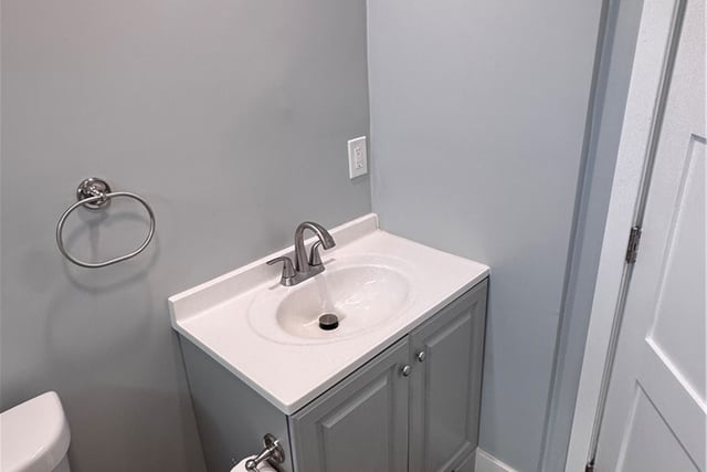 1150 W 64th Street, Los Angeles, CA 90044 — photo 24 of 38