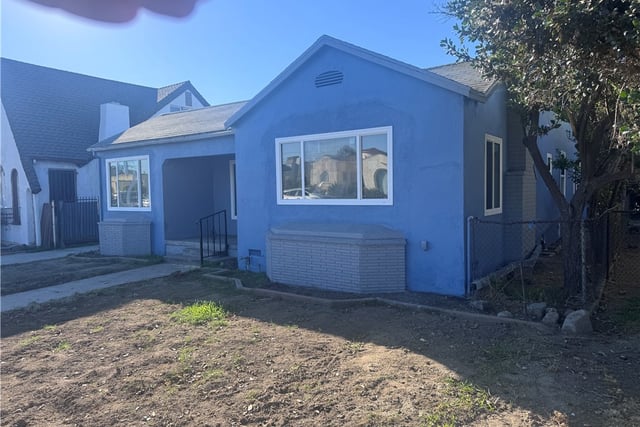 1150 W 64th Street, Los Angeles, CA 90044 — photo 3 of 38