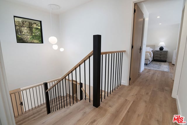 2201 Hillsboro Avenue, Los Angeles, CA 90034 — photo 13 of 29