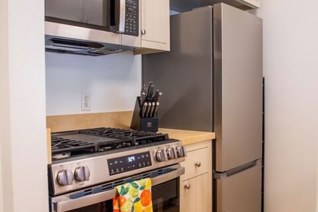950 N Kings Road 168, West Hollywood, CA 90069 — photo 6 of 15