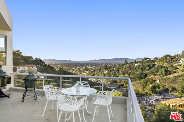 3670 Avenida Del Sol, Studio City, CA 91604 — photo 8 of 19
