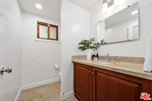 11863 Darlington Avenue 110, Los Angeles, CA 90049 — photo 22 of 37