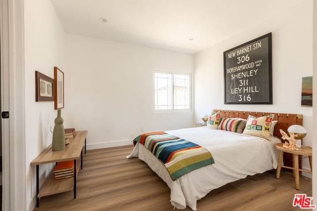 10516 Cimarron Street, Los Angeles, CA 90047 — photo 37 of 44