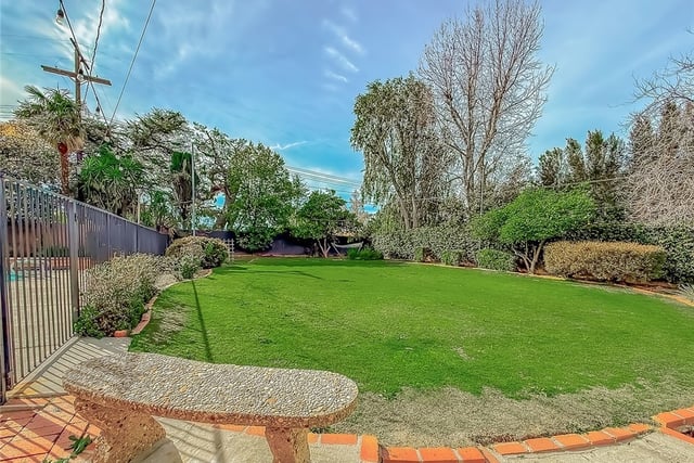 17512 Superior Street, Northridge, CA 91325 — photo 58 of 74