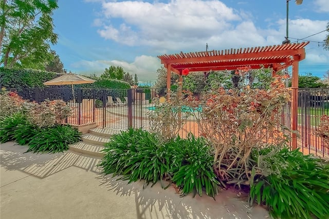 17512 Superior Street, Northridge, CA 91325 — photo 63 of 74