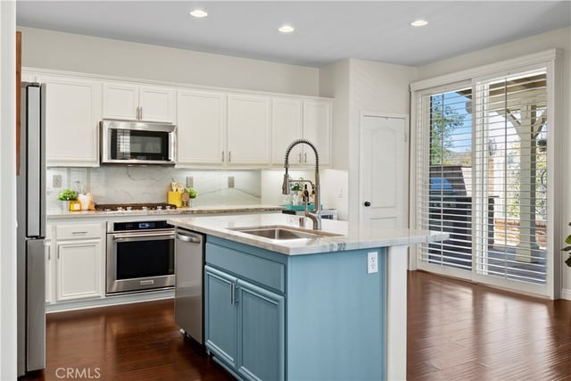 28921 Mirada Circulo, Valencia, CA 91354 — photo 12 of 37