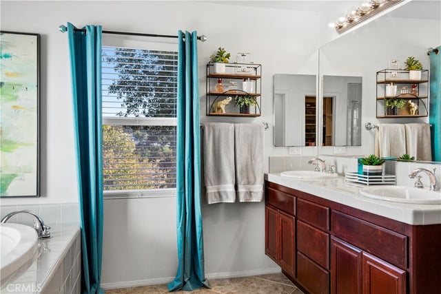 28921 Mirada Circulo, Valencia, CA 91354 — photo 16 of 37