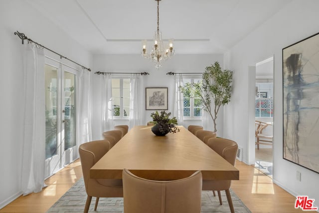 1067 S Point View Street, Los Angeles, CA 90035 — photo 10 of 30