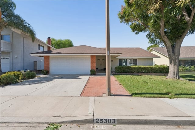 25303 Via Calinda, Valencia, CA 91355 — photo 2 of 2