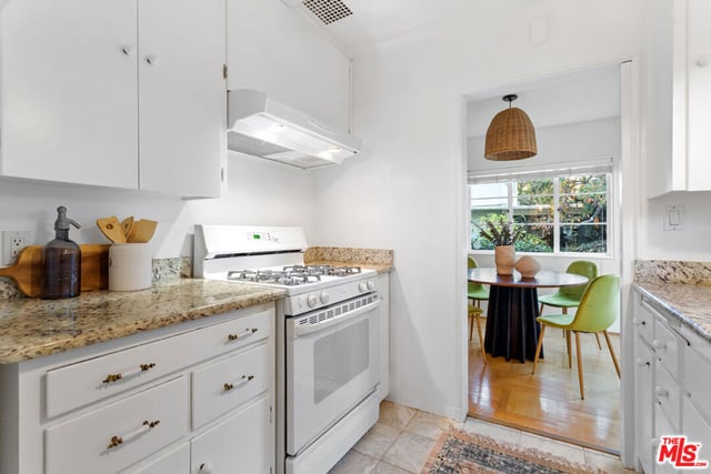 5112 Village, Los Angeles, CA 90016 — photo 17 of 28