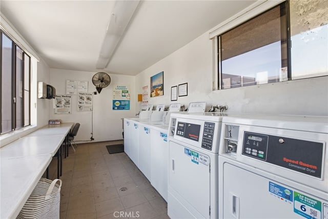729 S Hobart Boulevard 11, Los Angeles, CA 90005 — photo 30 of 31