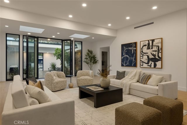 17414 Cumpston Street, Encino, CA 91316 — photo 7 of 35
