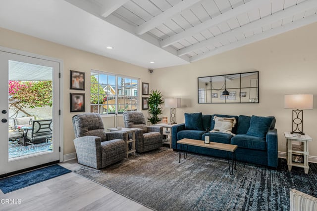 328 Santa Monica Drive, Oxnard, CA 93035 — photo 9 of 25