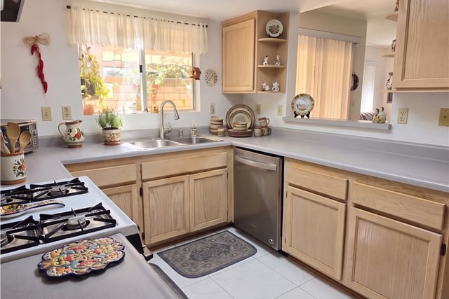 4514 Apricot A, Simi Valley, CA 93063 — photo 4 of 17