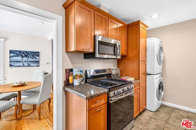 1205 Marine Street, Santa Monica, CA 90405 — photo 19 of 61