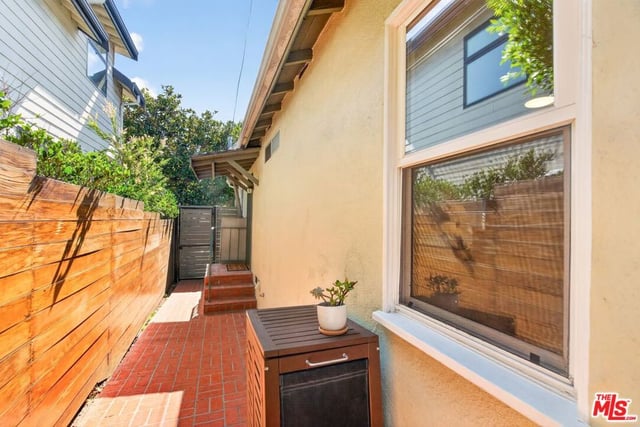1205 Marine Street, Santa Monica, CA 90405 — photo 54 of 61