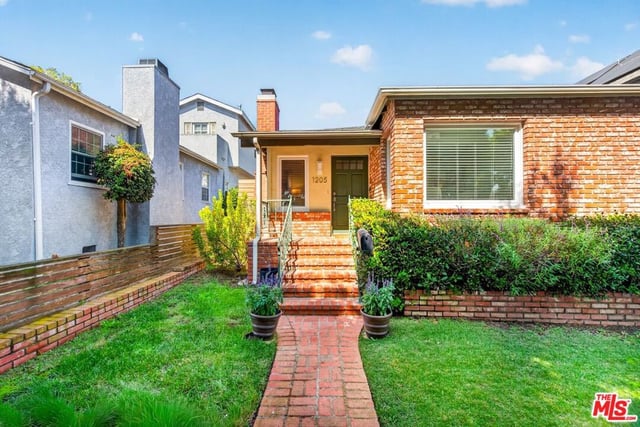 1205 Marine Street, Santa Monica, CA 90405 — photo 8 of 61
