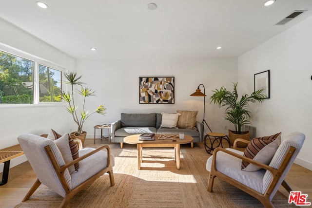 1711 Bridgeport Drive, Los Angeles, CA 90065 — photo 4 of 60