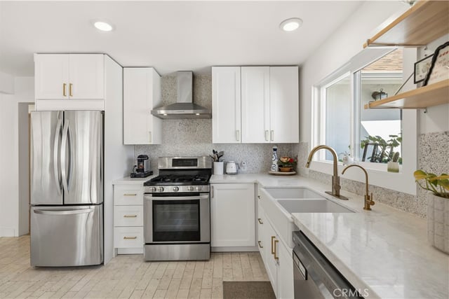 22227 Avenue San Luis, Woodland Hills, CA 91364 — photo 13 of 55