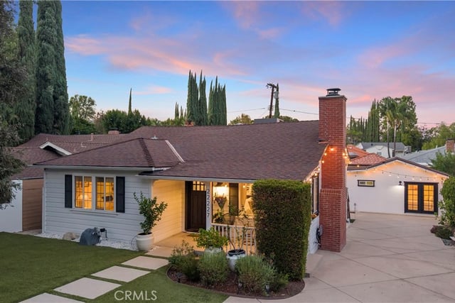 22227 Avenue San Luis, Woodland Hills, CA 91364 — photo 2 of 55