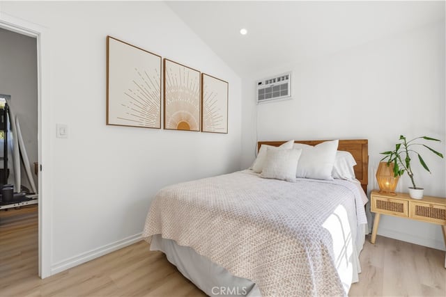 22227 Avenue San Luis, Woodland Hills, CA 91364 — photo 35 of 55