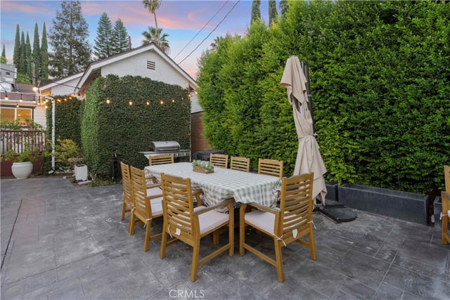 22227 Avenue San Luis, Woodland Hills, CA 91364 — photo 40 of 55