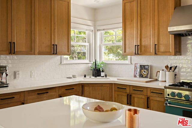 3001 Beach Avenue, Venice, CA 90291 — photo 13 of 31