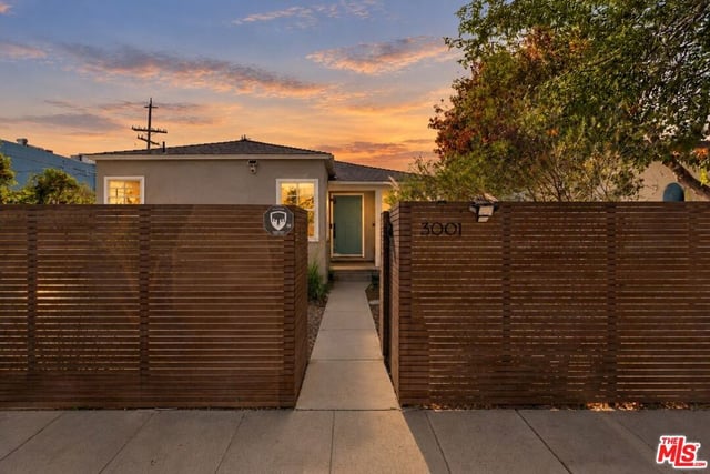 3001 Beach Avenue, Venice, CA 90291 — photo 2 of 31