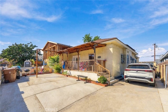 1345 W 89th, Los Angeles, CA 90044 — photo 10 of 43