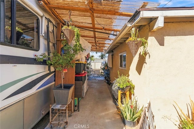 1345 W 89th, Los Angeles, CA 90044 — photo 28 of 43