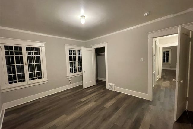 210 N Berendo Street, Los Angeles, CA 90004 — photo 14 of 21
