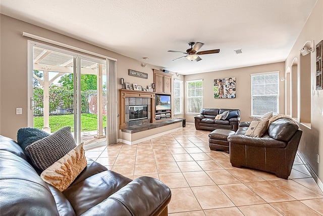 128 Laurel Ridge, Simi Valley, CA 93065 — photo 10 of 33