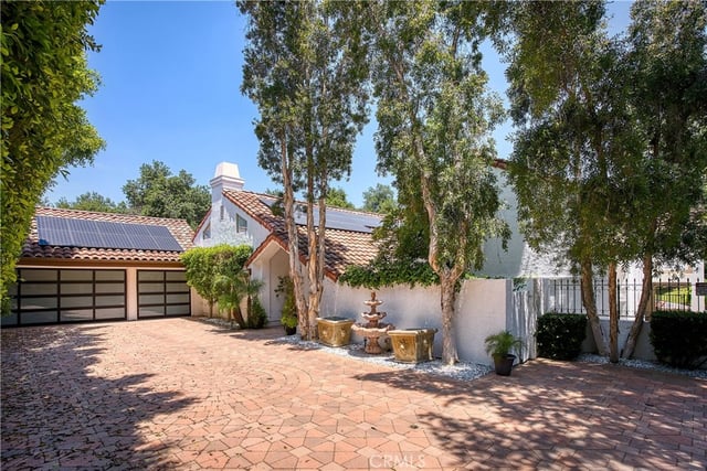 4414 Park Mallorca, Calabasas, CA 91302 — photo 3 of 28