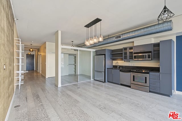 1111 S Grand Avenue 1014, Los Angeles, CA 90015 — photo 16 of 44