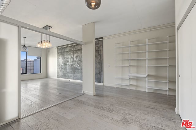1111 S Grand Avenue 1014, Los Angeles, CA 90015 — photo 18 of 44