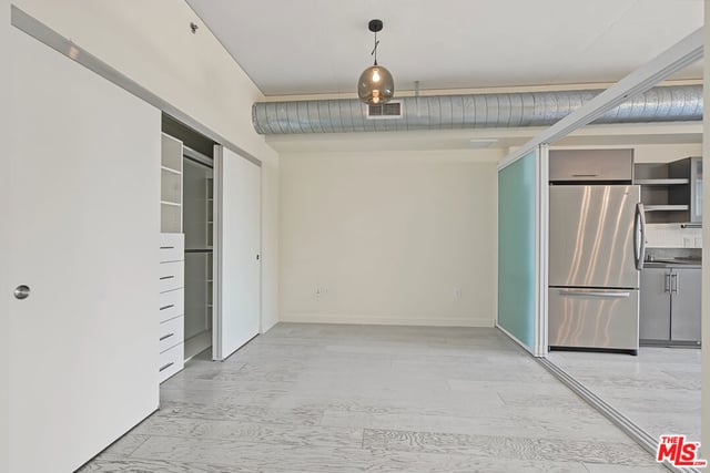 1111 S Grand Avenue 1014, Los Angeles, CA 90015 — photo 26 of 44