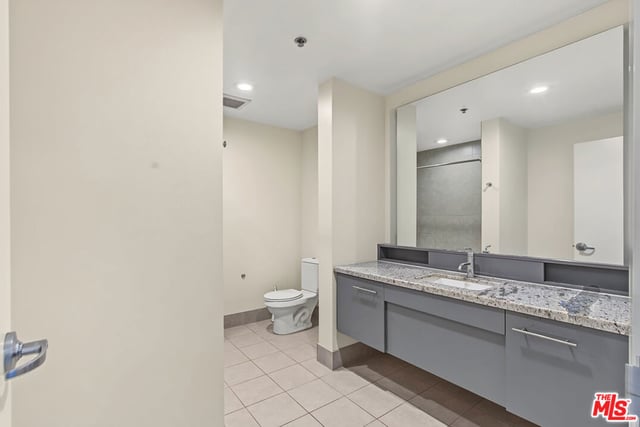 1111 S Grand Avenue 1014, Los Angeles, CA 90015 — photo 36 of 44