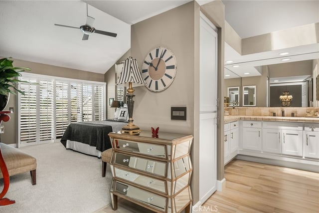 470 Medford Court 102, Long Beach, CA 90803 — photo 16 of 40