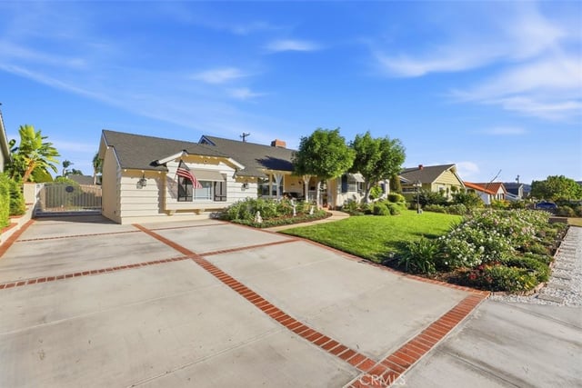 3636 N Shadyglen Drive, Covina, CA 91724 — photo 6 of 47