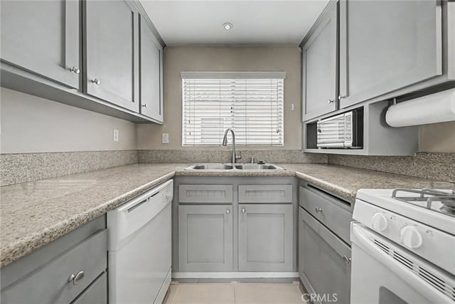 18862 Vista Del Canon G, Newhall, CA 91321 — photo 9 of 30