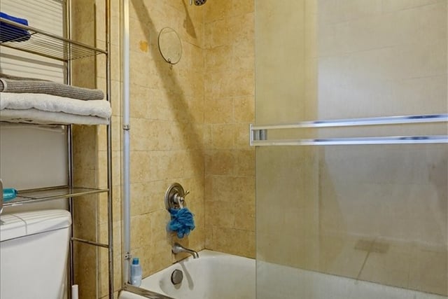 20327 Saticoy, Winnetka, CA 91306 — photo 8 of 14