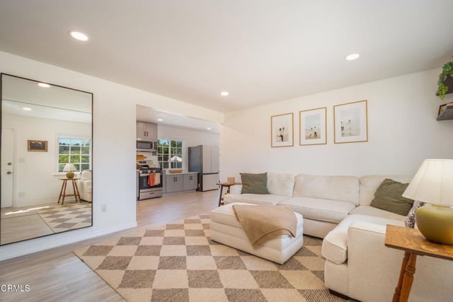 894 Barton Avenue, Camarillo, CA 93010 — photo 7 of 23