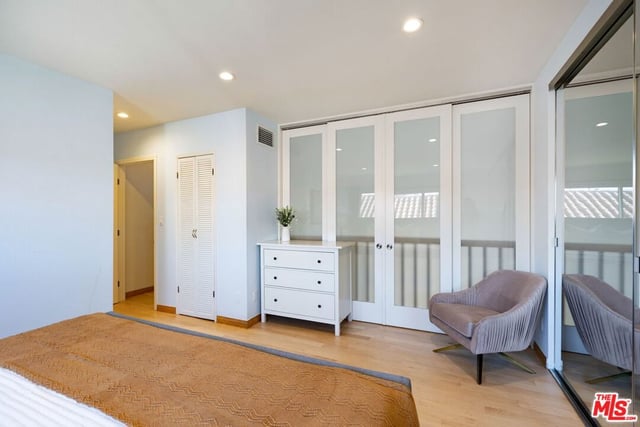 938 5th Street 5, Santa Monica, CA 90403 — photo 21 of 27
