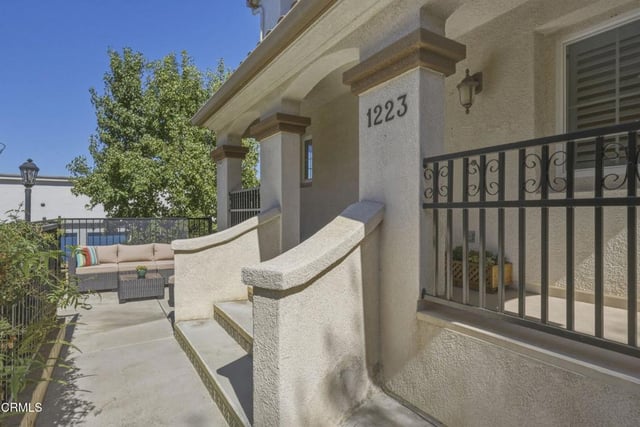 1223 Catalina Place, Oxnard, CA 93035 — photo 2 of 40