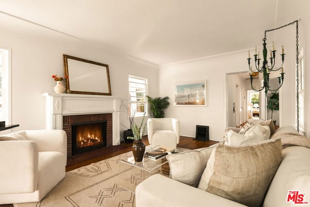 1109 Garfield Avenue, Venice, CA 90291 — photo 7 of 34